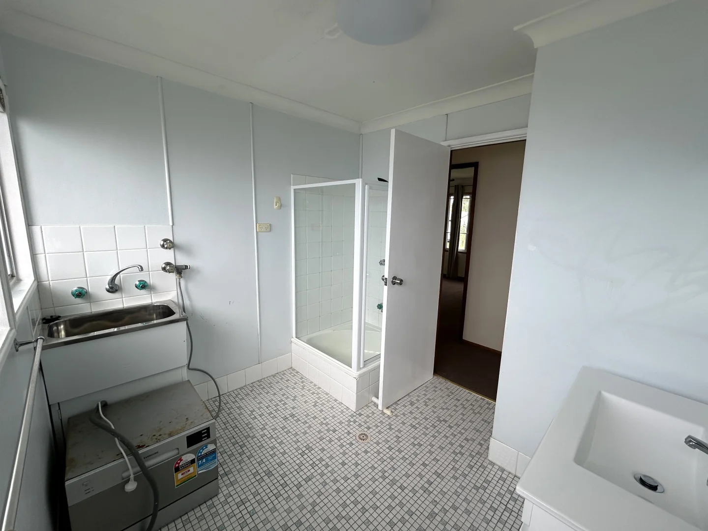 Additional image 10 of 27 Grand Parade, Bonnells Bay NSW 2264