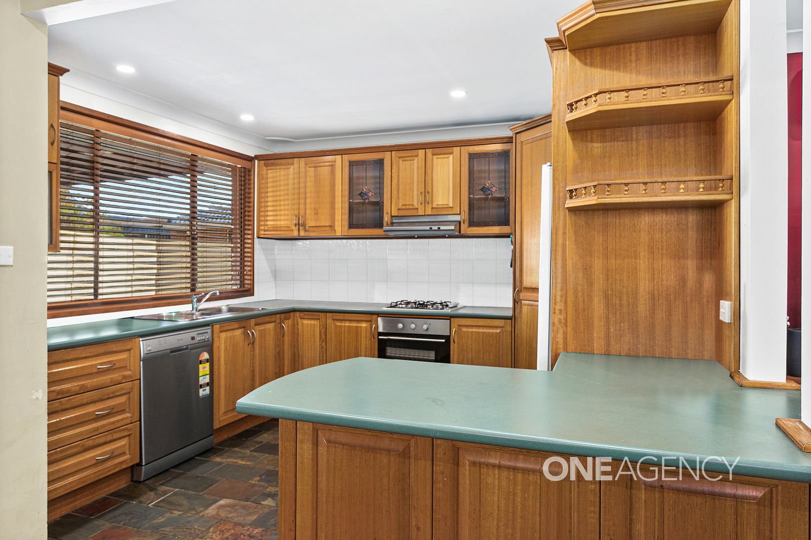 7 Fir Crescent, Albion Park Rail NSW 2527, Image 2