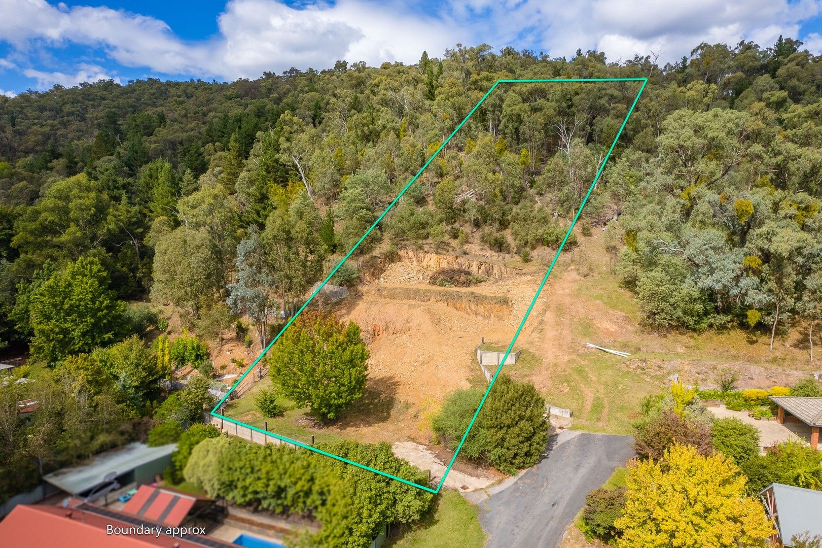 2 Cedar Lane, Bright VIC 3741 Domain