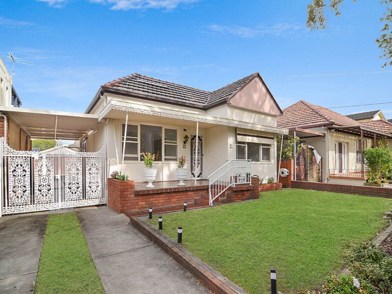 3 bedrooms House in 20 Darley Street SANS SOUCI NSW, 2219