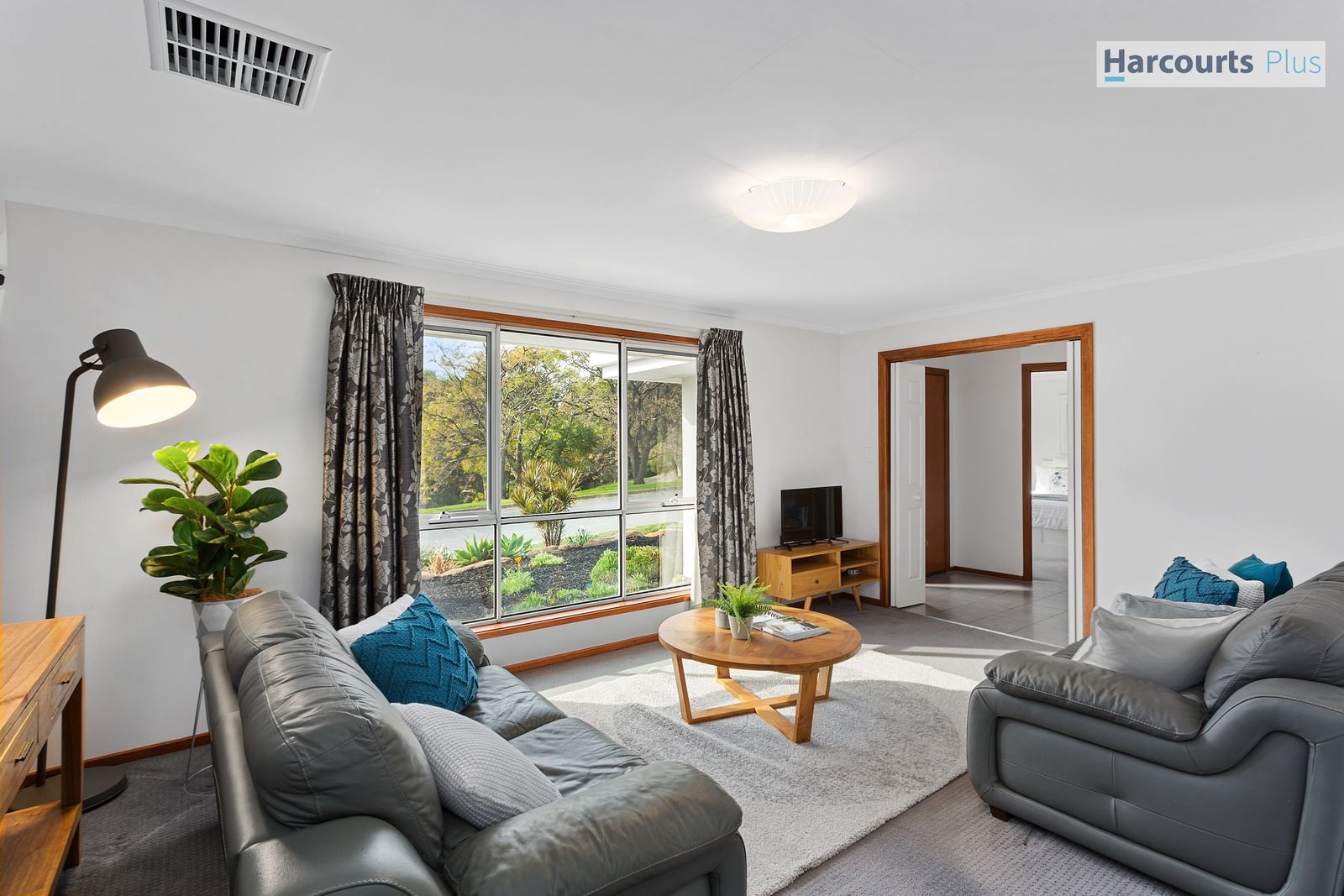 46 Zwerner Drive, Hallett Cove SA 5158, Image 2