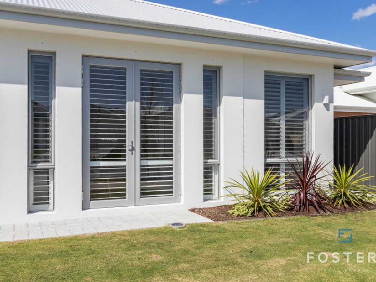 Studio in 74 Greensand Promenade, TREEBY WA, 6164