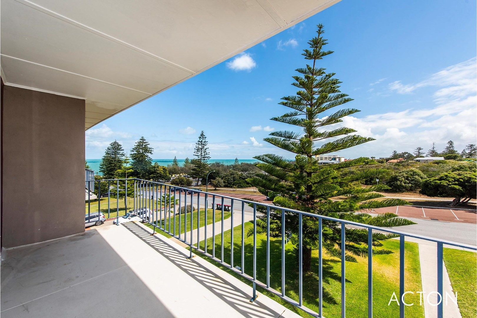 2 bedrooms Apartment / Unit / Flat in 7/7 Napier Street COTTESLOE WA, 6011