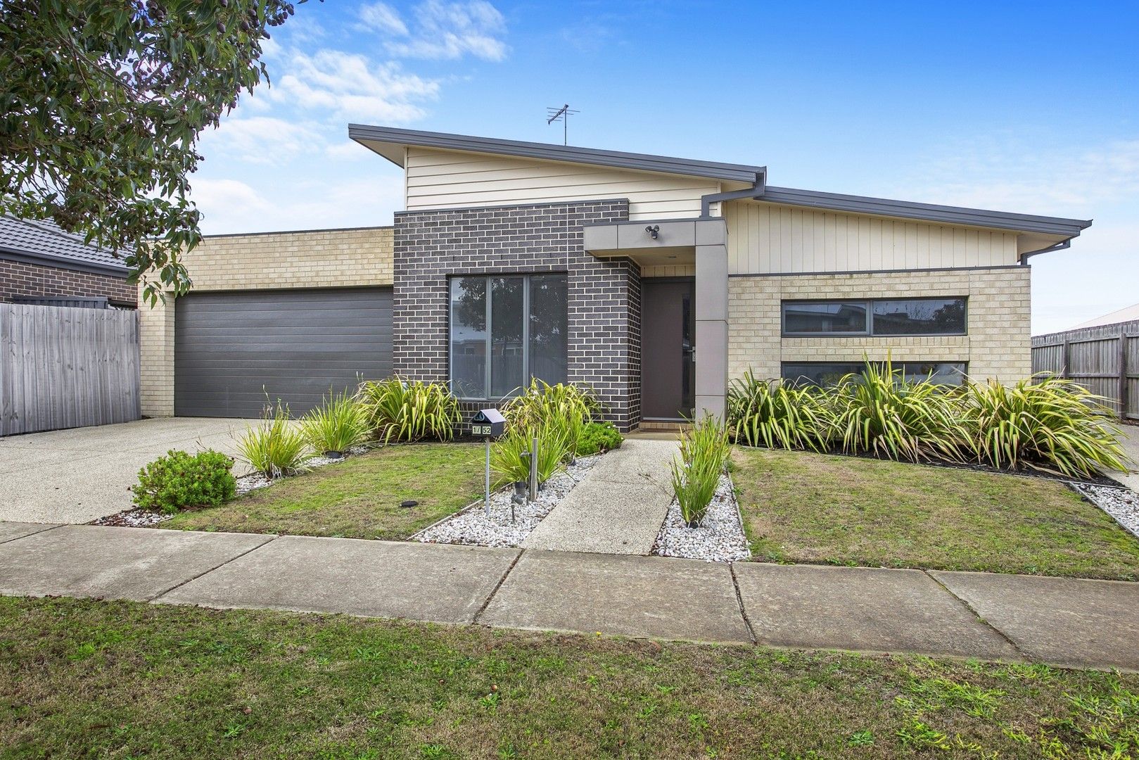 3 bedrooms House in 1/52 Penleigh Cres OCEAN GROVE VIC, 3226