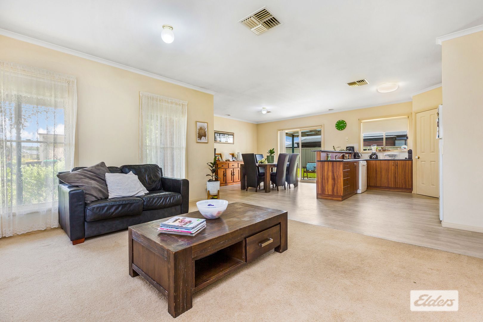 1 Glenshael Court, Strathfieldsaye VIC 3551, Image 2