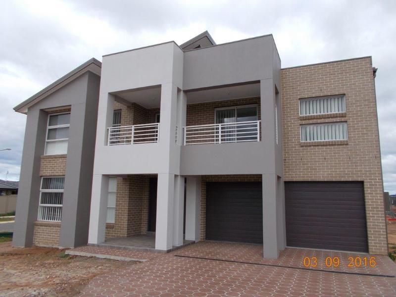 5 bedrooms House in 25 Harland Road SPRING FARM NSW, 2570