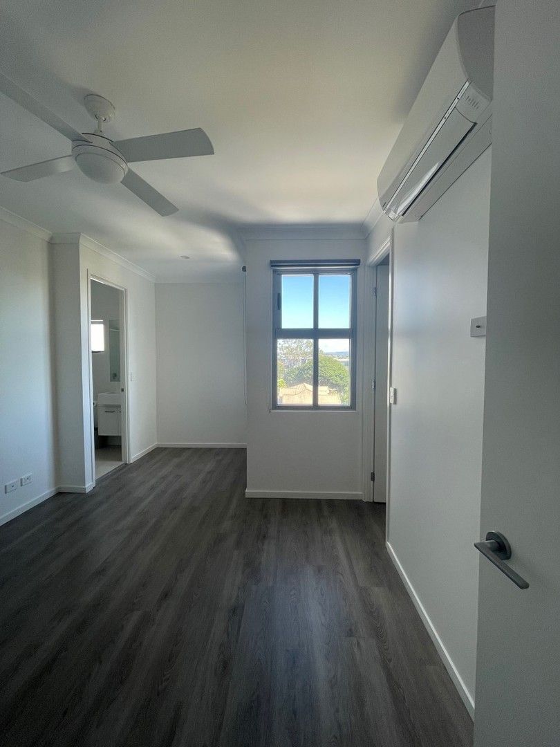 2 bedrooms Apartment / Unit / Flat in 605/15 Isedale Street WOOLOOWIN QLD, 4030