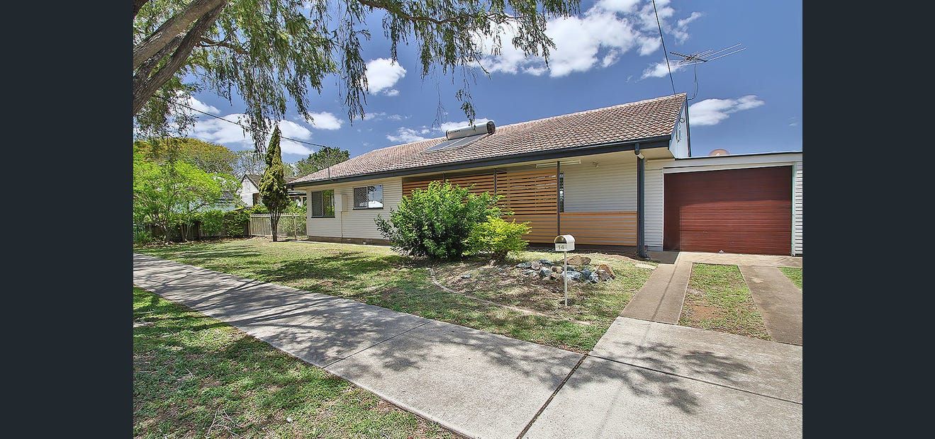 4 bedrooms House in 14 Elliot Street SILKSTONE QLD, 4304