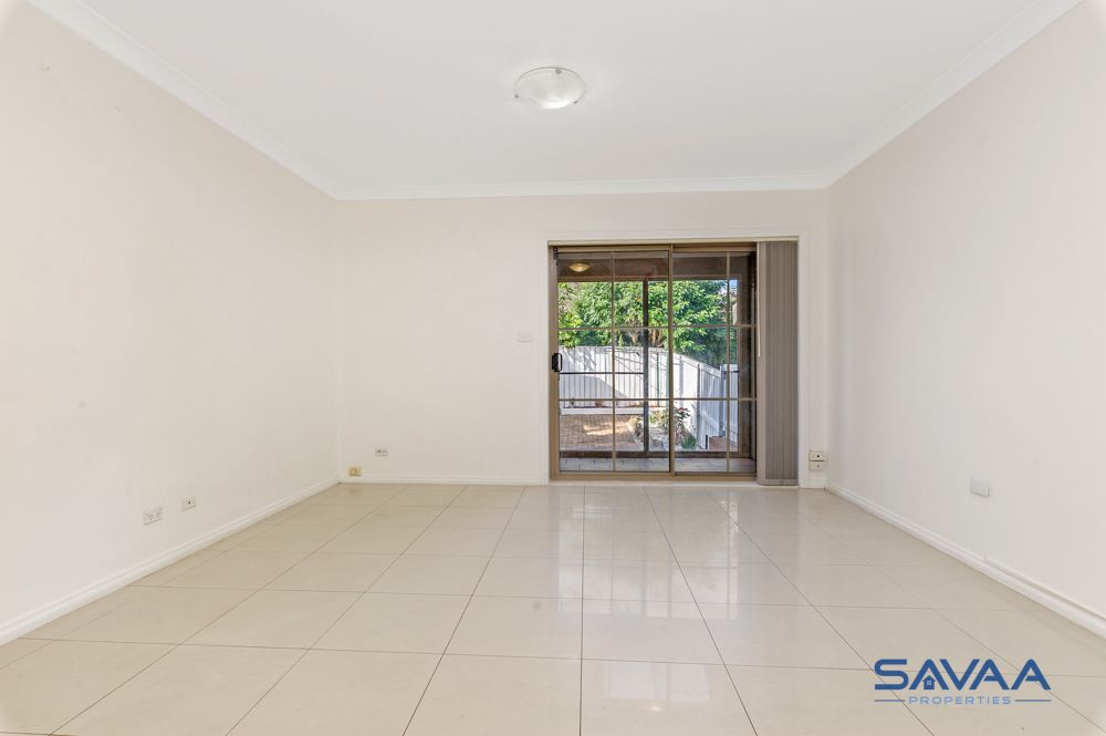 11/19 Torrance Crescent, Quakers Hill NSW 2763, Image 2