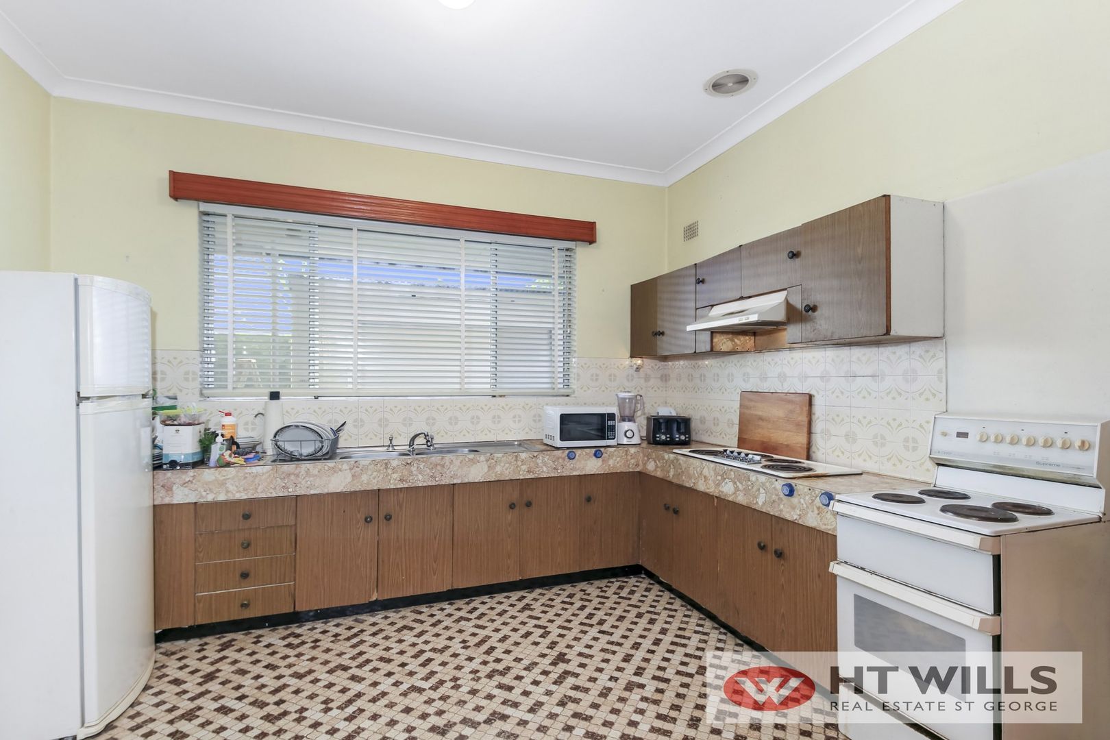 86 Wolli Street, Kingsgrove NSW 2208, Image 2