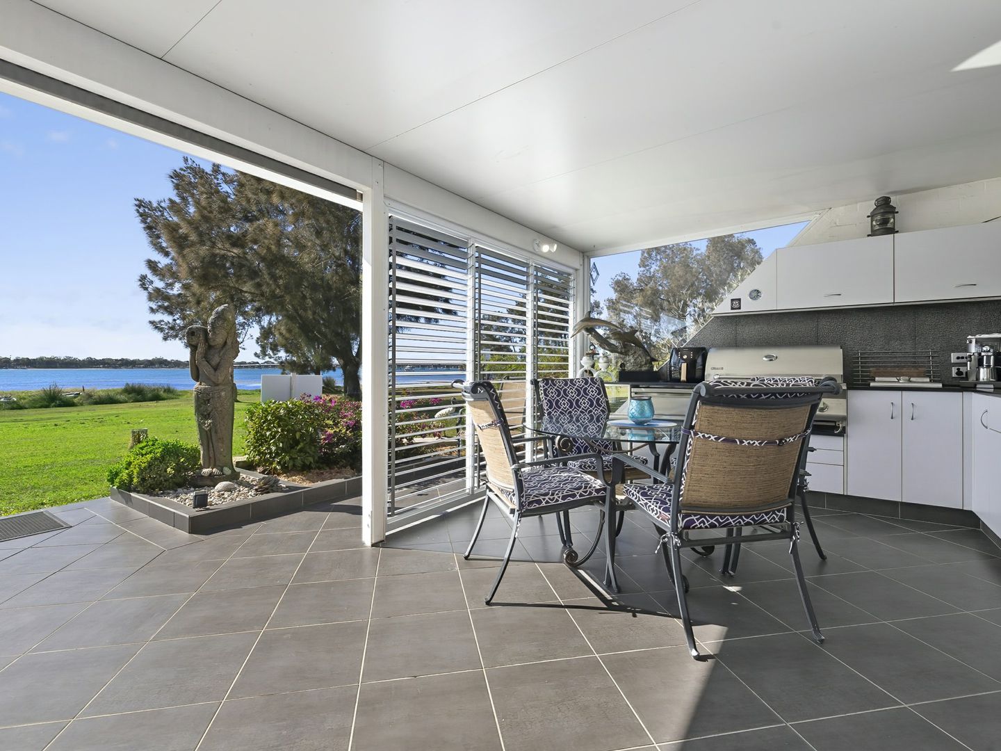 7A/16 Spinnaker Drive, Sandstone Point QLD 4511, Image 2