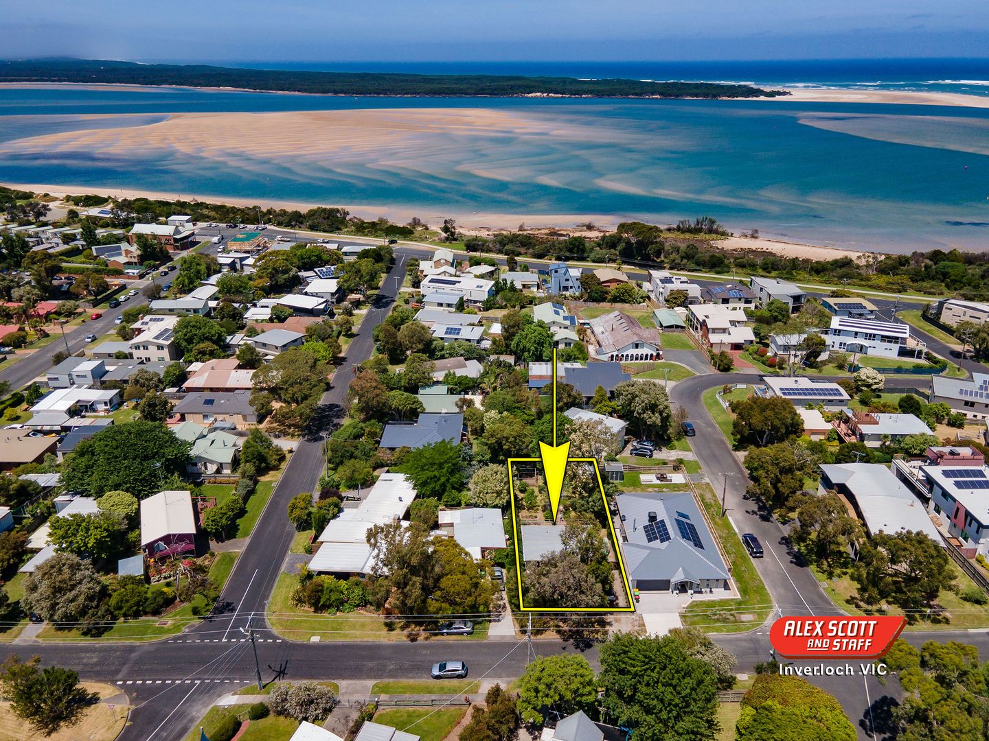 70 Bayview Avenue, Inverloch VIC 3996, Image 2