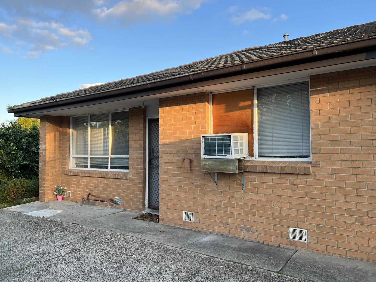 2 bedrooms Apartment / Unit / Flat in 4/43 Hillside Avenue DANDENONG NORTH VIC, 3175