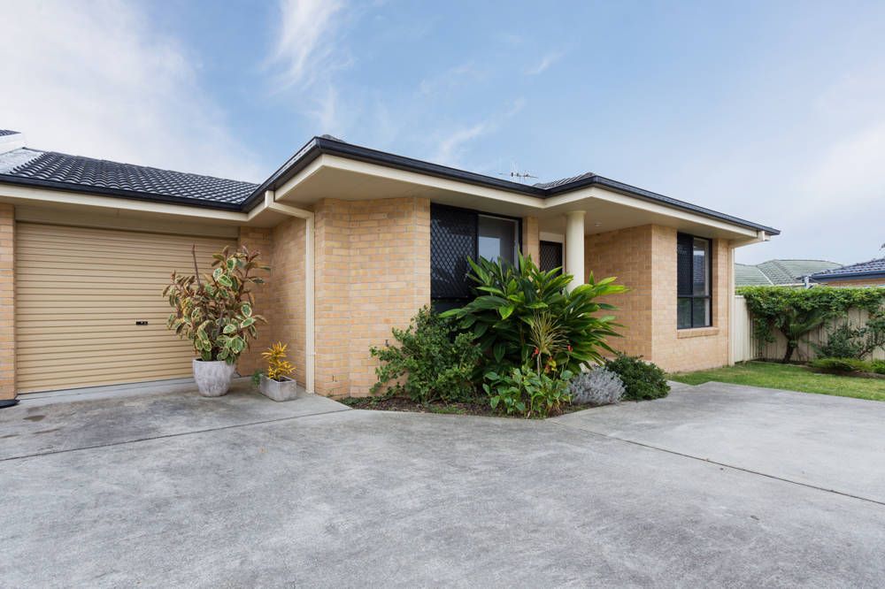 2/13 Albatross Way, Old Bar NSW 2430, Image 0