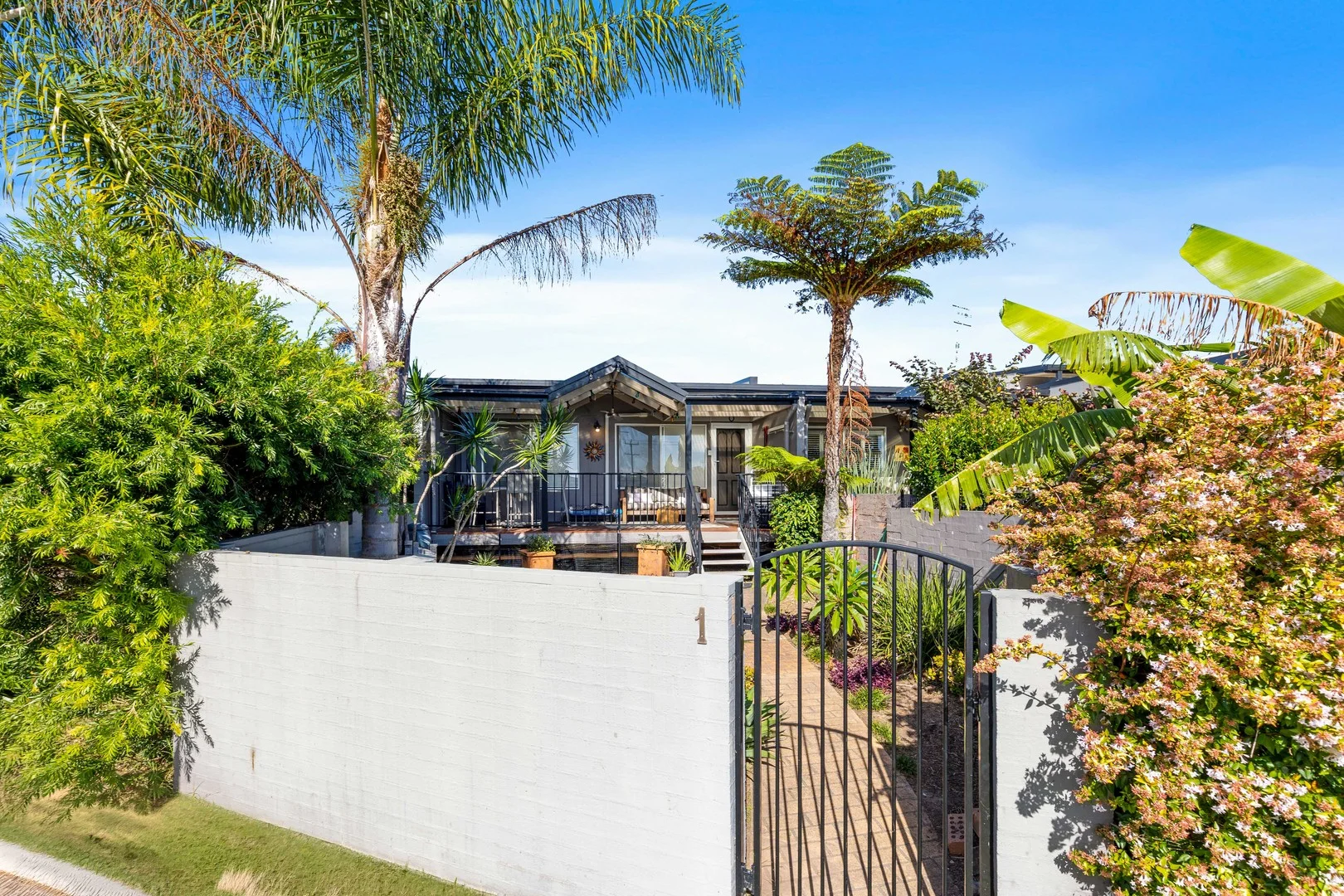 1/16-18 Peter Crescent, Batehaven NSW 2536