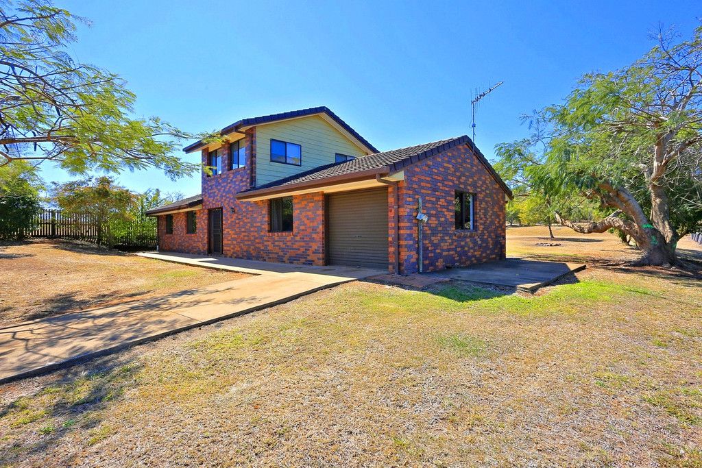 24 Finemore Crescent, Qunaba QLD 4670, Image 1