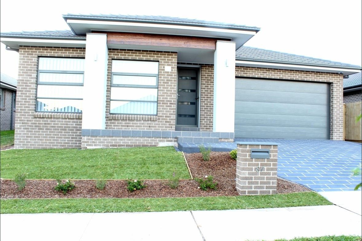 House in 67 Lowndes Drive, ORAN PARK NSW, 2570