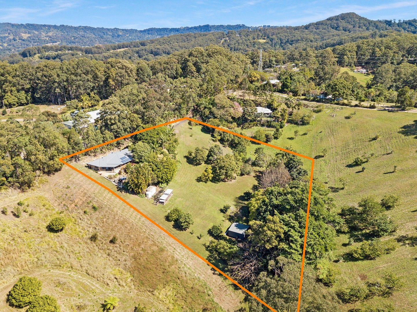 33 Towen Mount Rd, Towen Mountain QLD 4560, Image 0