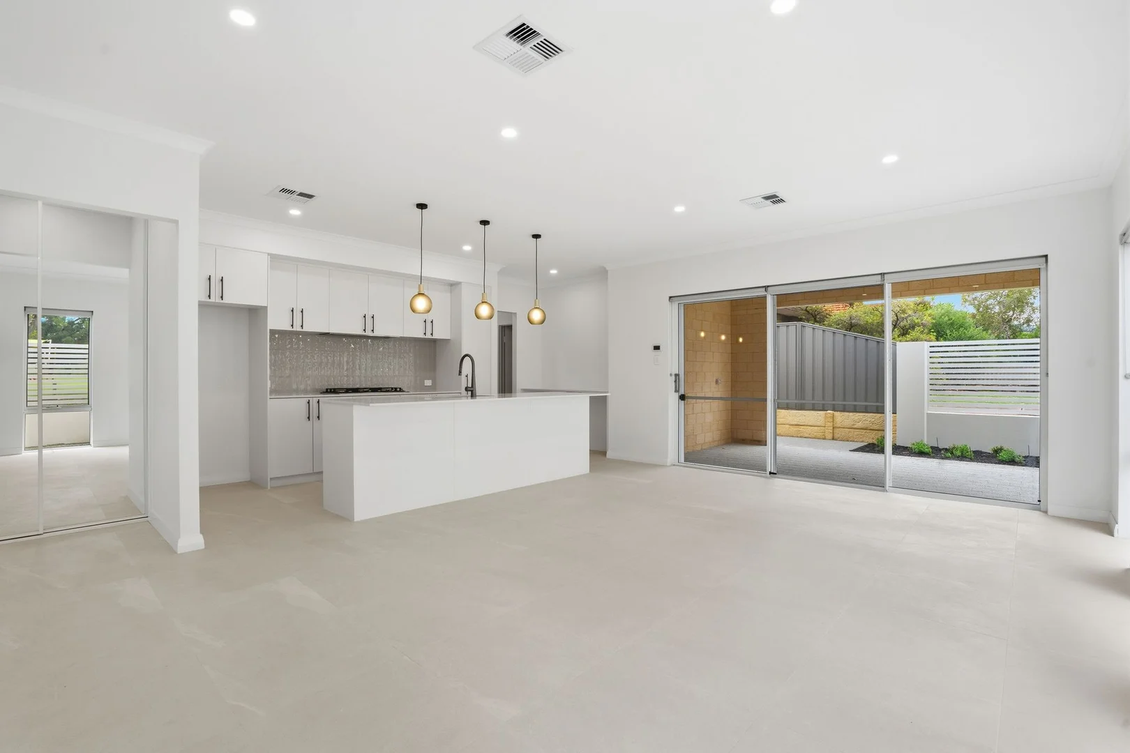 Additional image 2 of 3/19 Alfred Road, Spearwood WA 6163