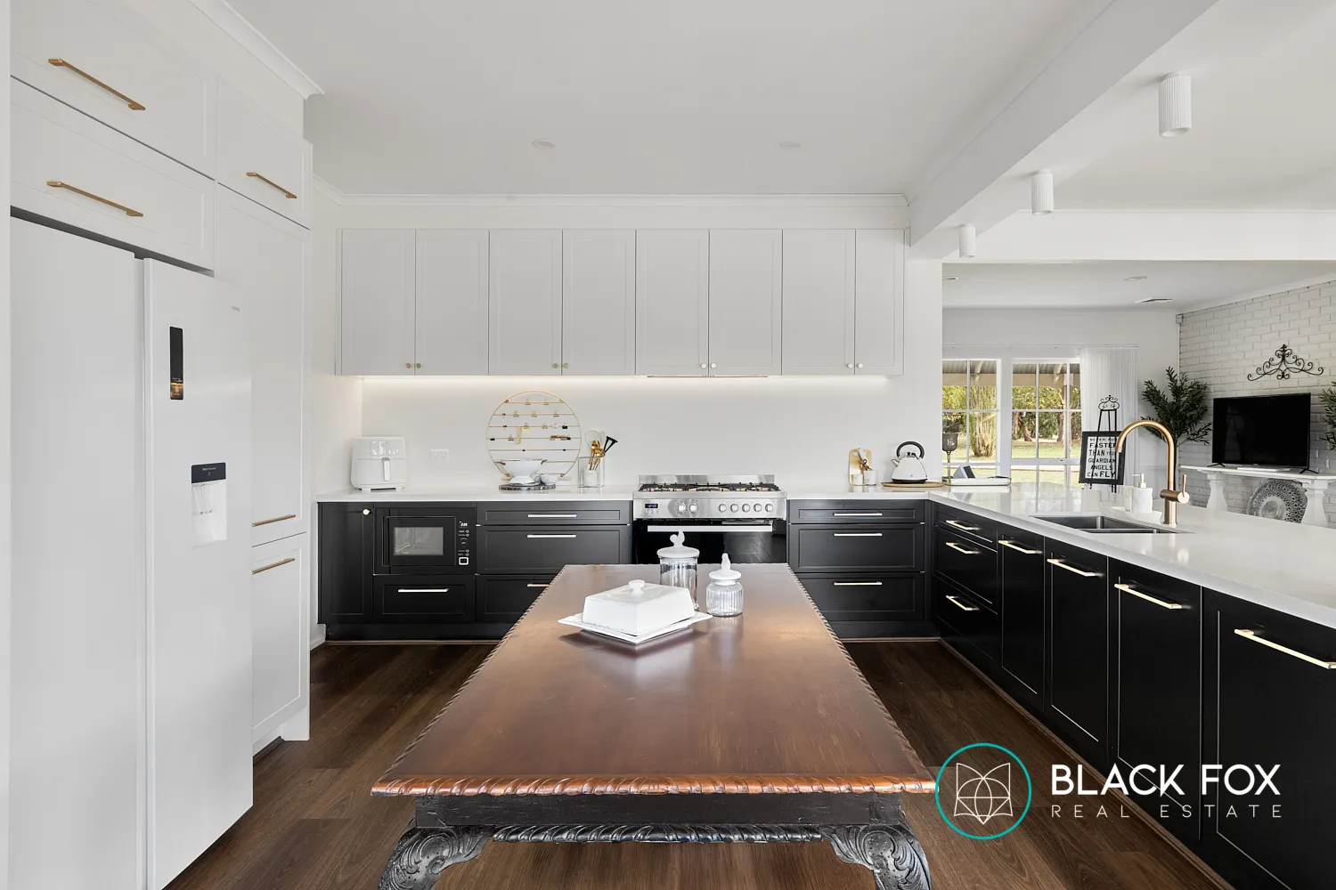 House in Frankston South - More
