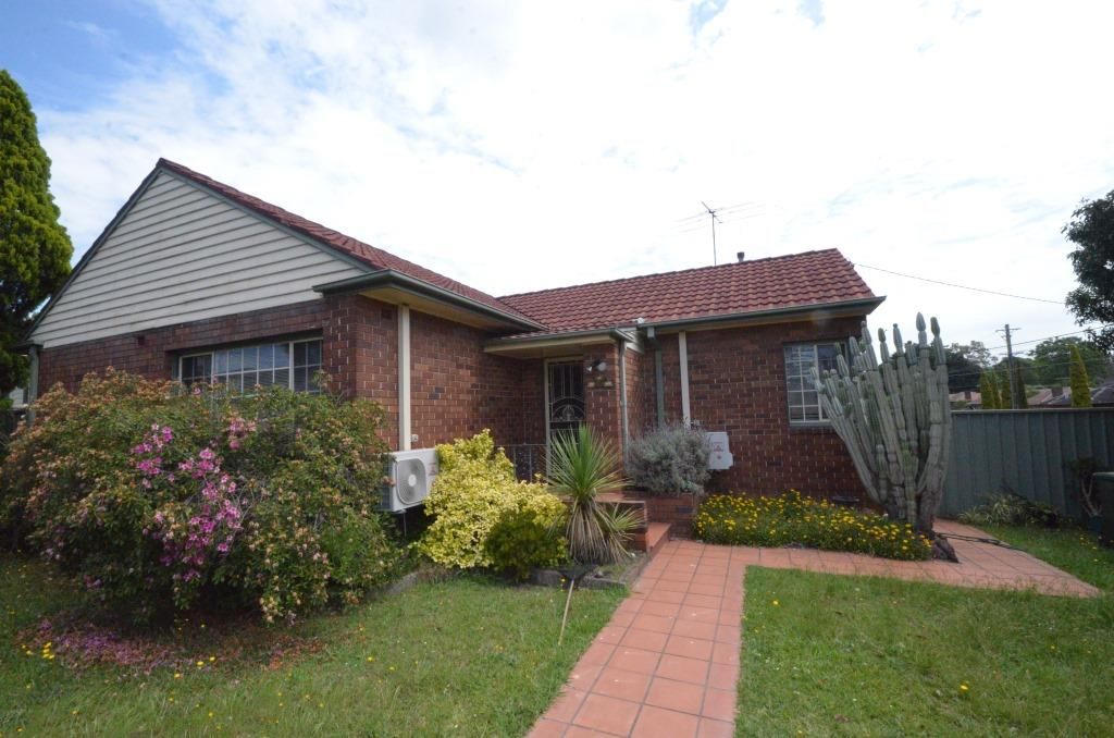 3 bedrooms House in 26 Broxbourne Street WESTMEAD NSW, 2145