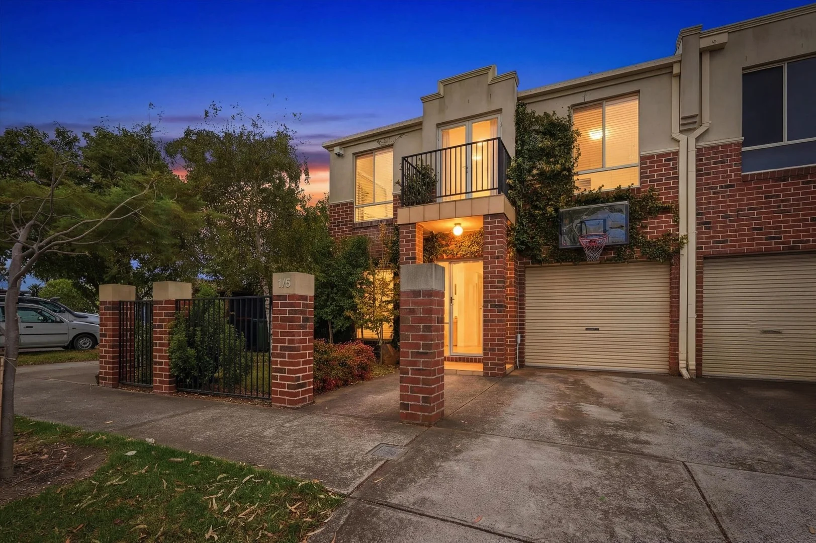1/5 HOSKEN STREET, Altona Meadows VIC 3028
