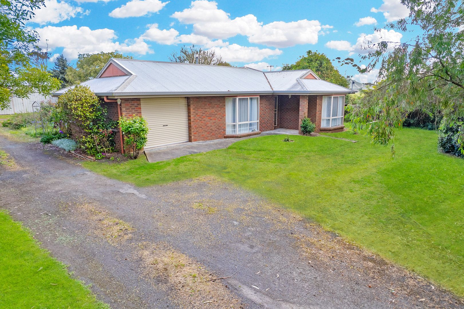 31 Bourke Avenue, Koroit VIC 3282, Image 1