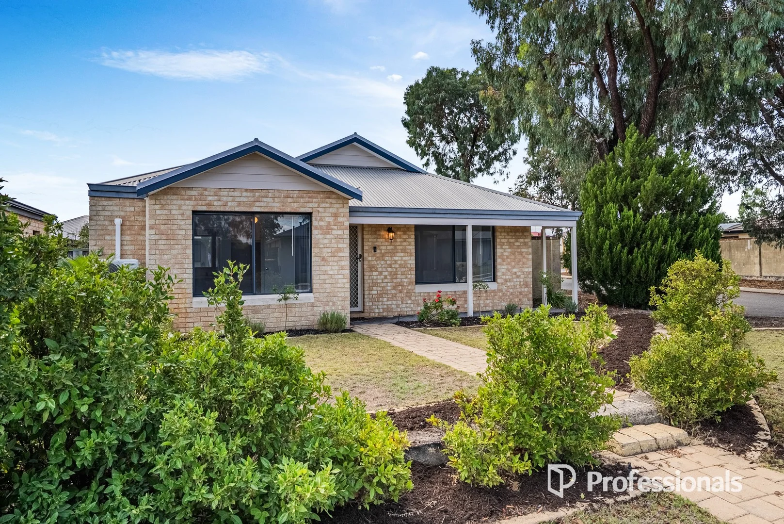 Primary image of 16 Coniston Drive, Ellenbrook WA 6069