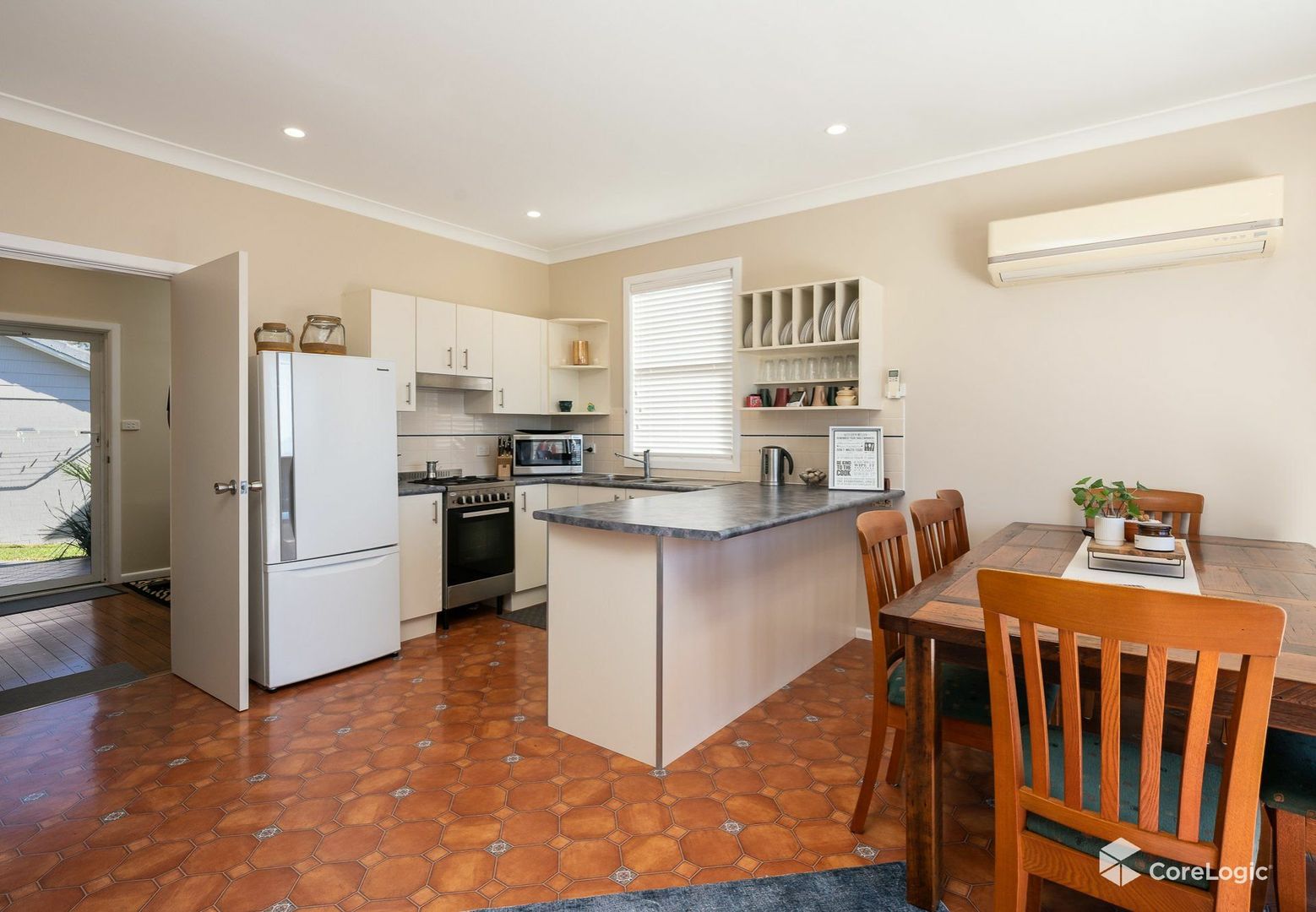 82 Haiser Road, Greenwell Point NSW 2540, Image 2