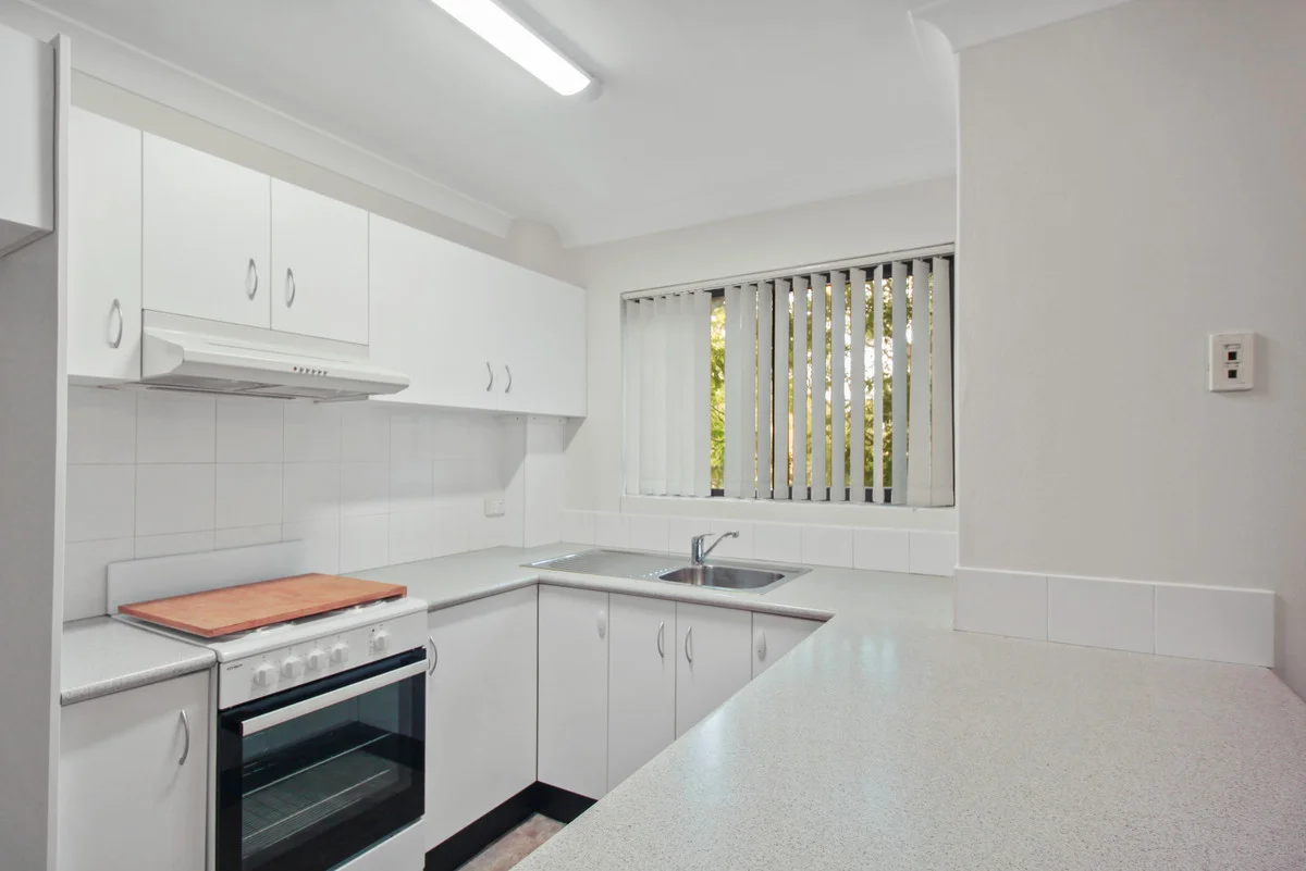 18/6-12 Hindmarsh Avenue, North Wollongong NSW 2500