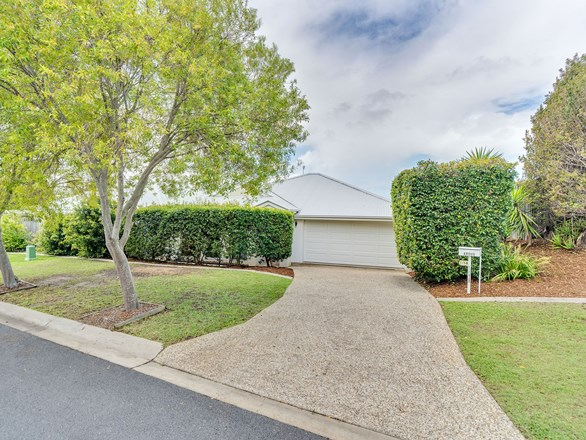 1/14 Argus Place, Pacific Pines QLD 4211