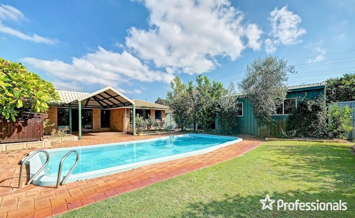 4 bedrooms House in 22 Scythe Street WILLETTON WA, 6155