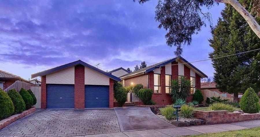 5 bedrooms House in 48 Hothlyn Drive CRAIGIEBURN VIC, 3064