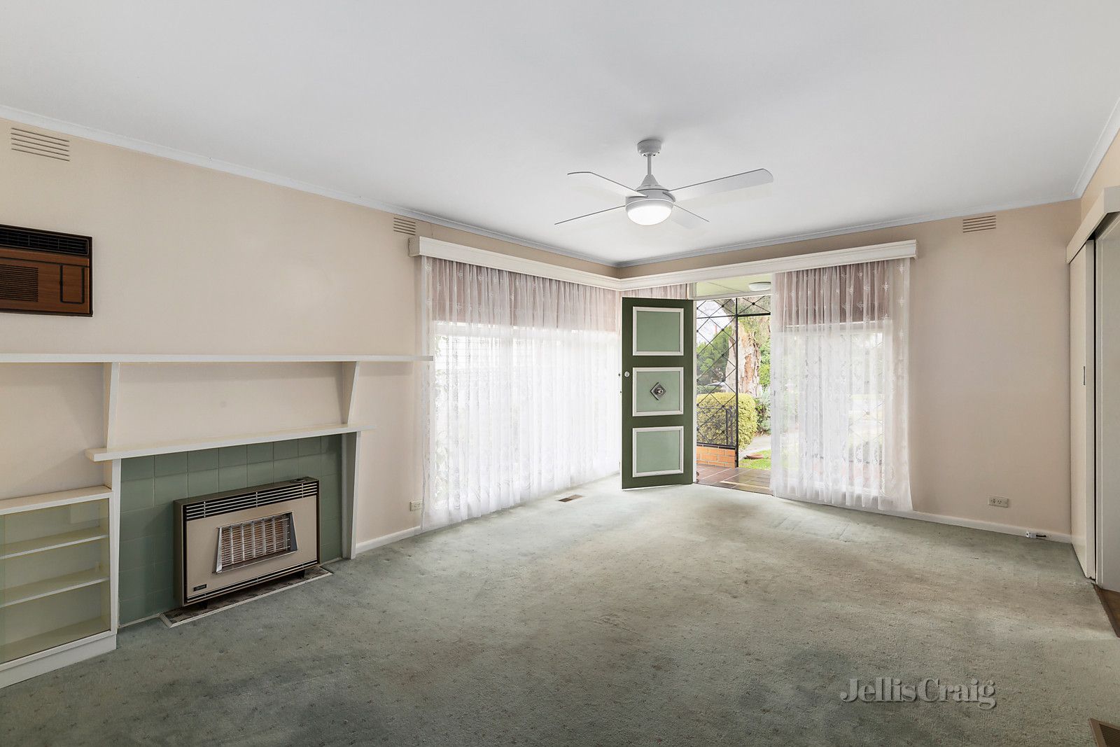 1&2/33 Logan Street, Canterbury VIC 3126, Image 2