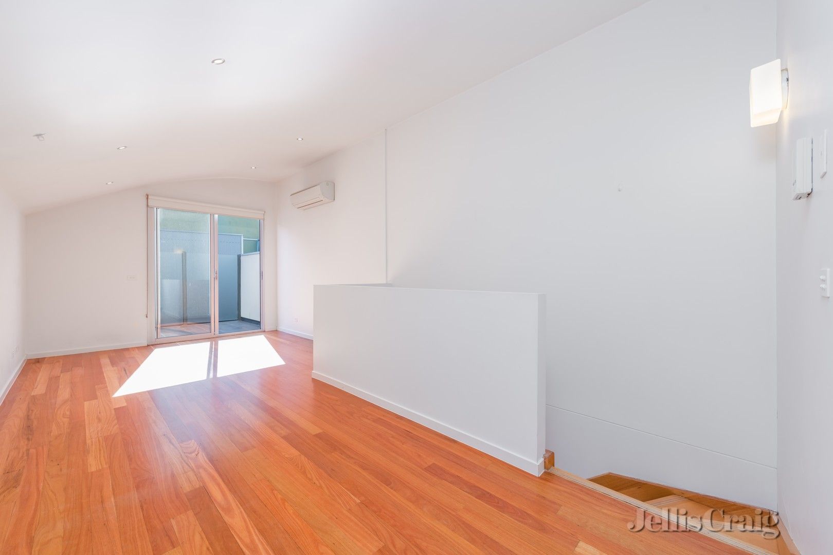 1 bedrooms House in 11/69-71 Brunswick Road BRUNSWICK EAST VIC, 3057