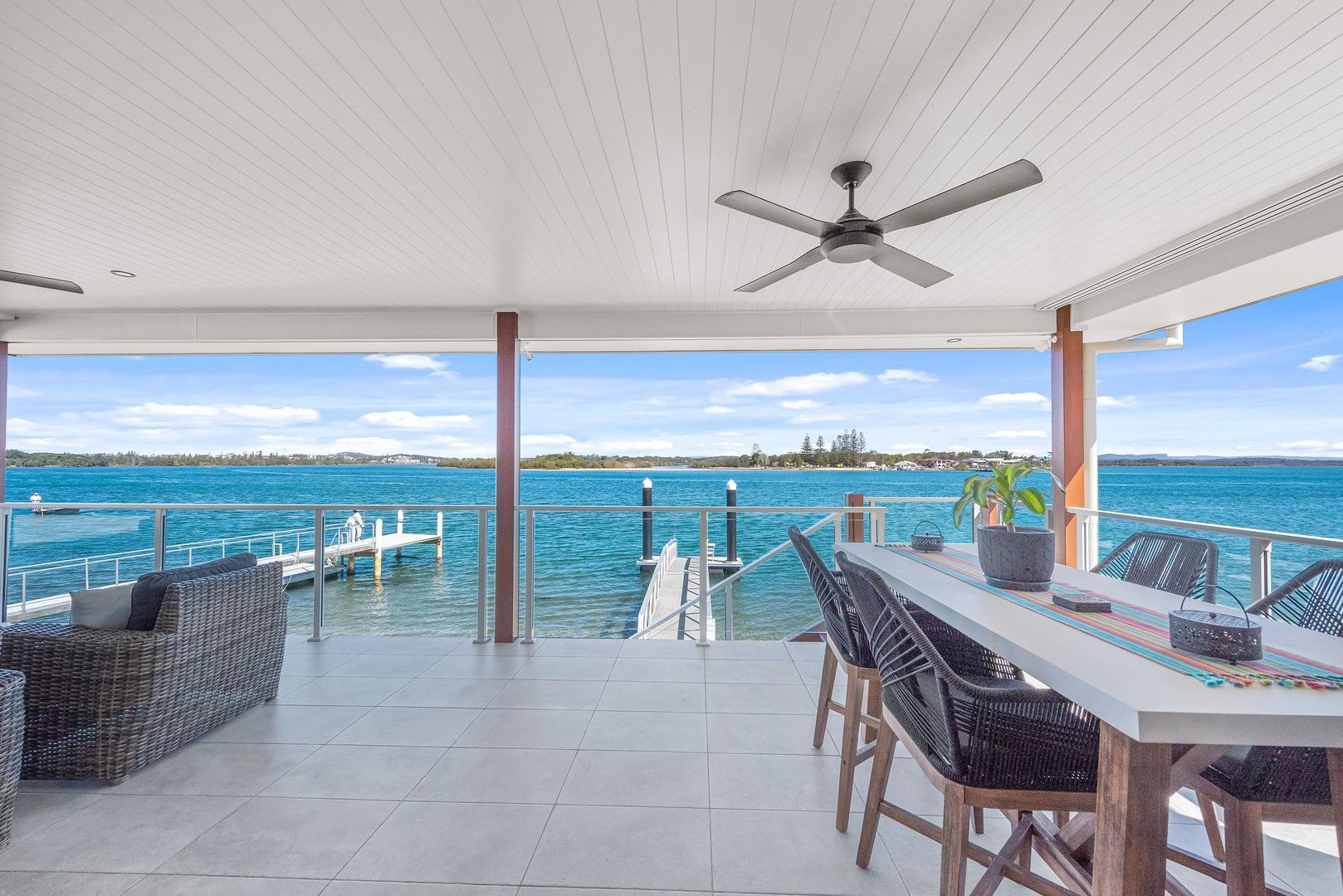 4 bedrooms House in 26 North Shore Drive PORT MACQUARIE NSW, 2444