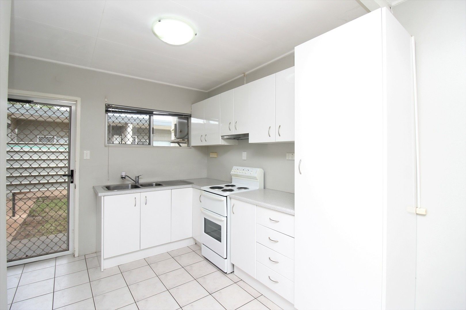 2 bedrooms Apartment / Unit / Flat in 3/2 Daphne Street MOUNT ISA QLD, 4825