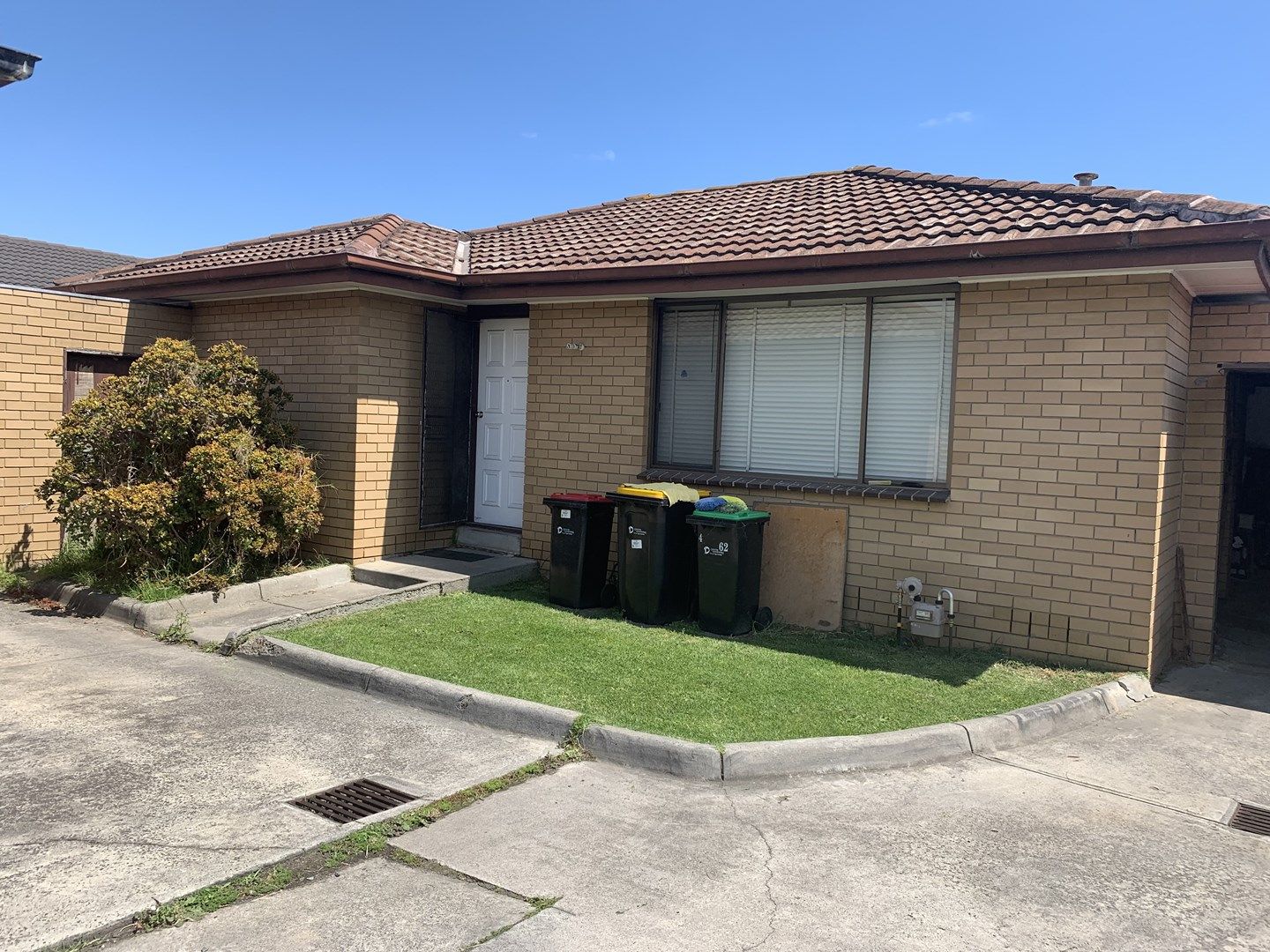 2 bedrooms Apartment / Unit / Flat in 4/62 Hammond road DANDENONG VIC, 3175
