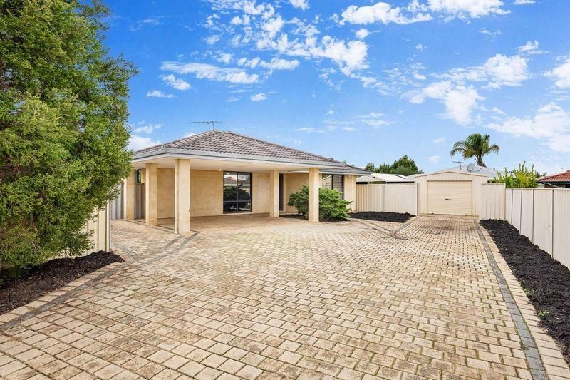 4 bedrooms House in 24 Madden Place HUNTINGDALE WA, 6110