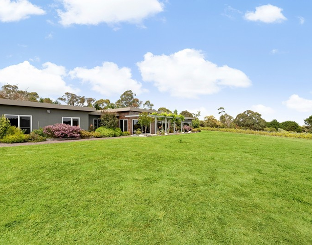 91 Benson Road, Gisborne South VIC 3437