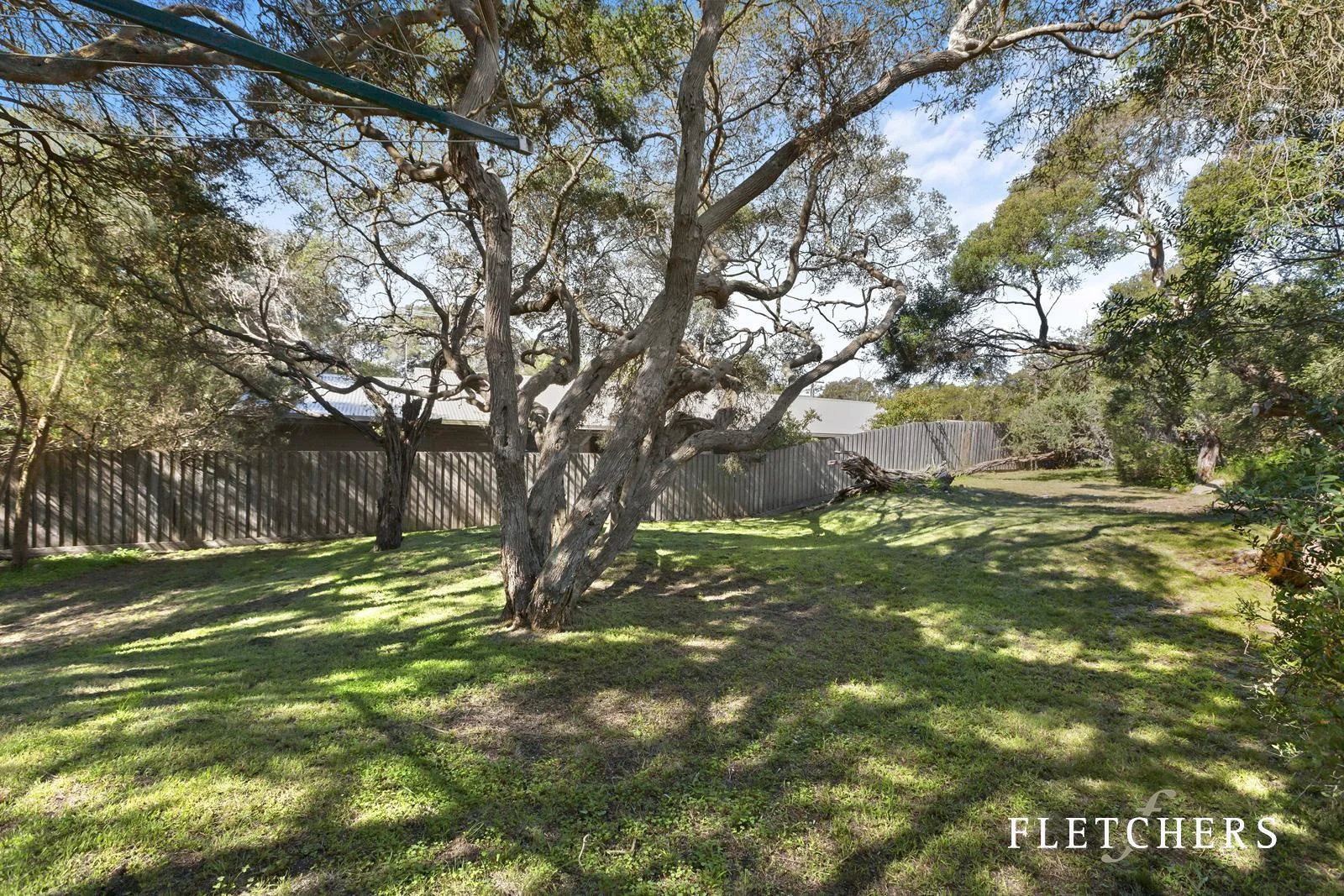 16 Hilltop Avenue, Blairgowrie VIC 3942
