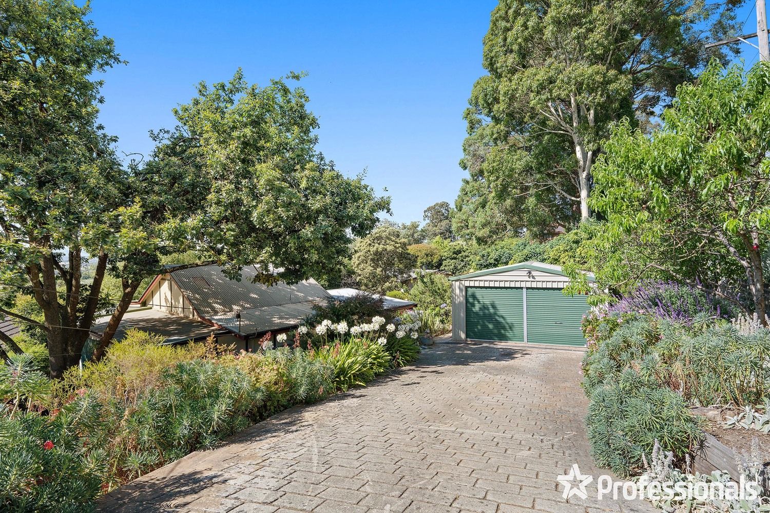 27 Alexandra Road, Lilydale VIC 3140, Image 2