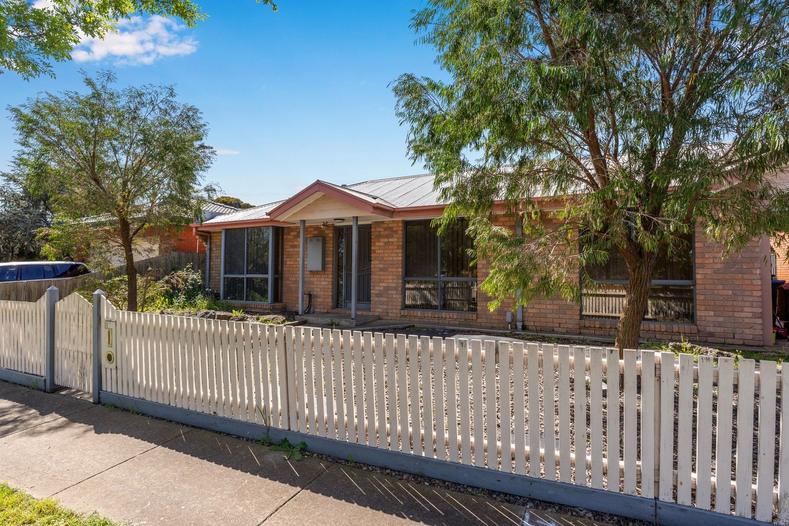 3 bedrooms House in 8 Thames Boulevard WERRIBEE VIC, 3030