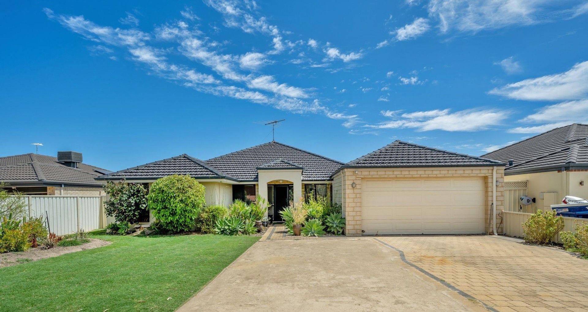 3 bedrooms House in 57 Albany Drive DAWESVILLE WA, 6211