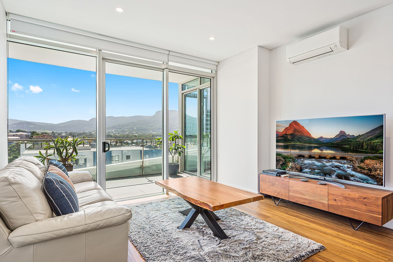 407/10 Regent Street, Wollongong NSW 2500, Image 1