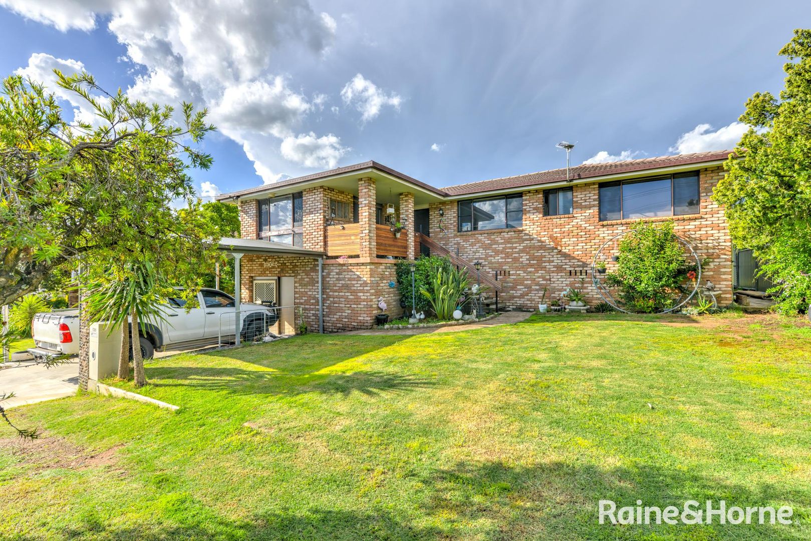 130 Hillvue Road, South Tamworth Property History & Address Research