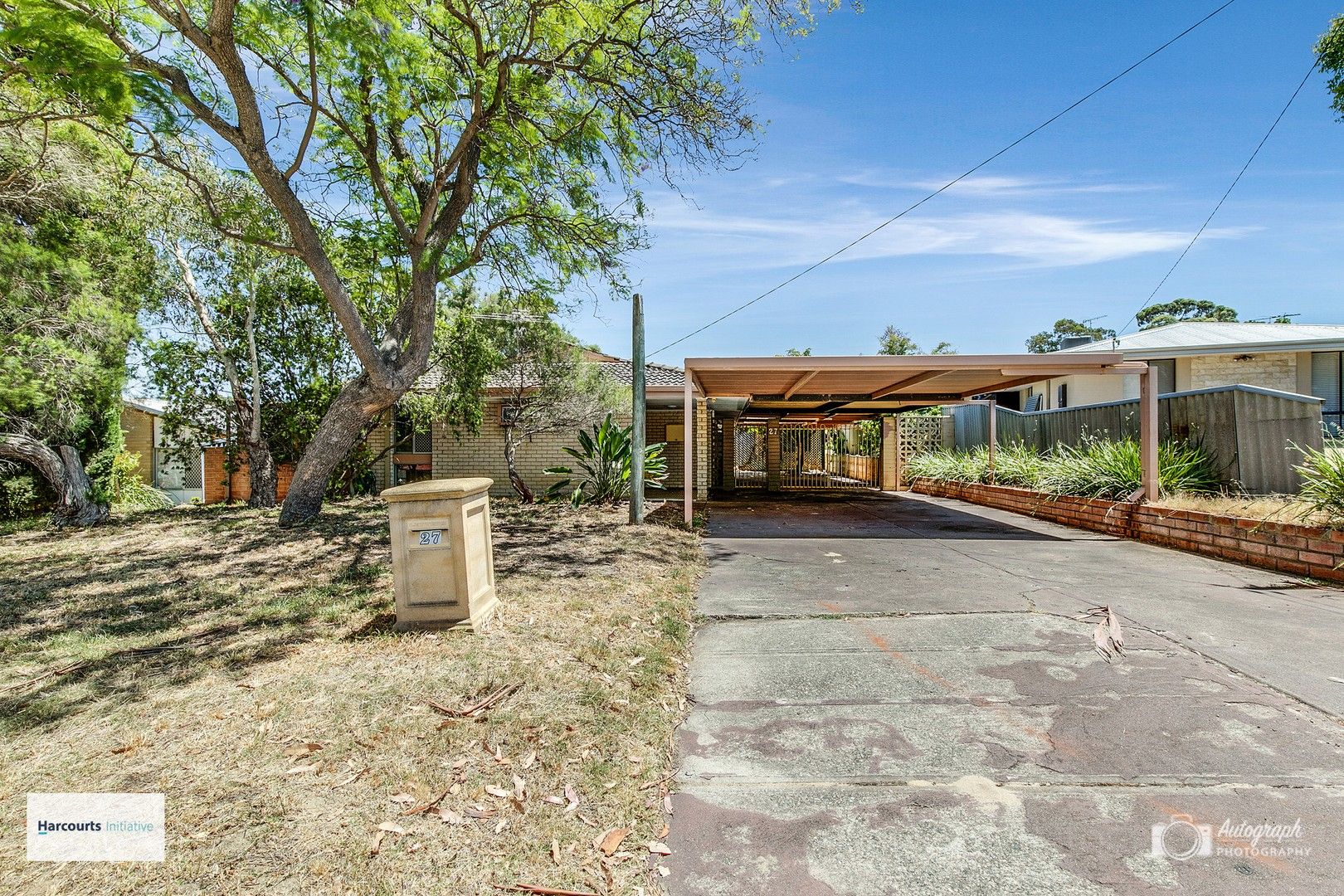 3 bedrooms House in 27 Binstead Court KOONDOOLA WA, 6064
