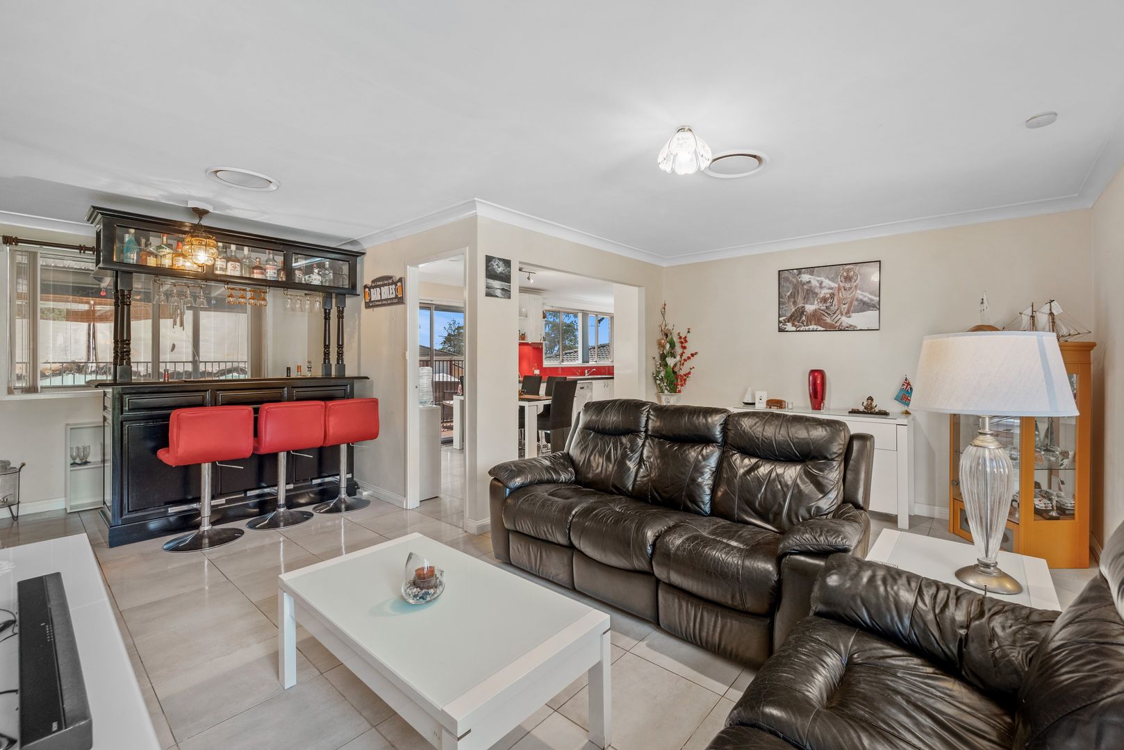 8 Lancia Drive, Ingleburn NSW 2565, Image 2