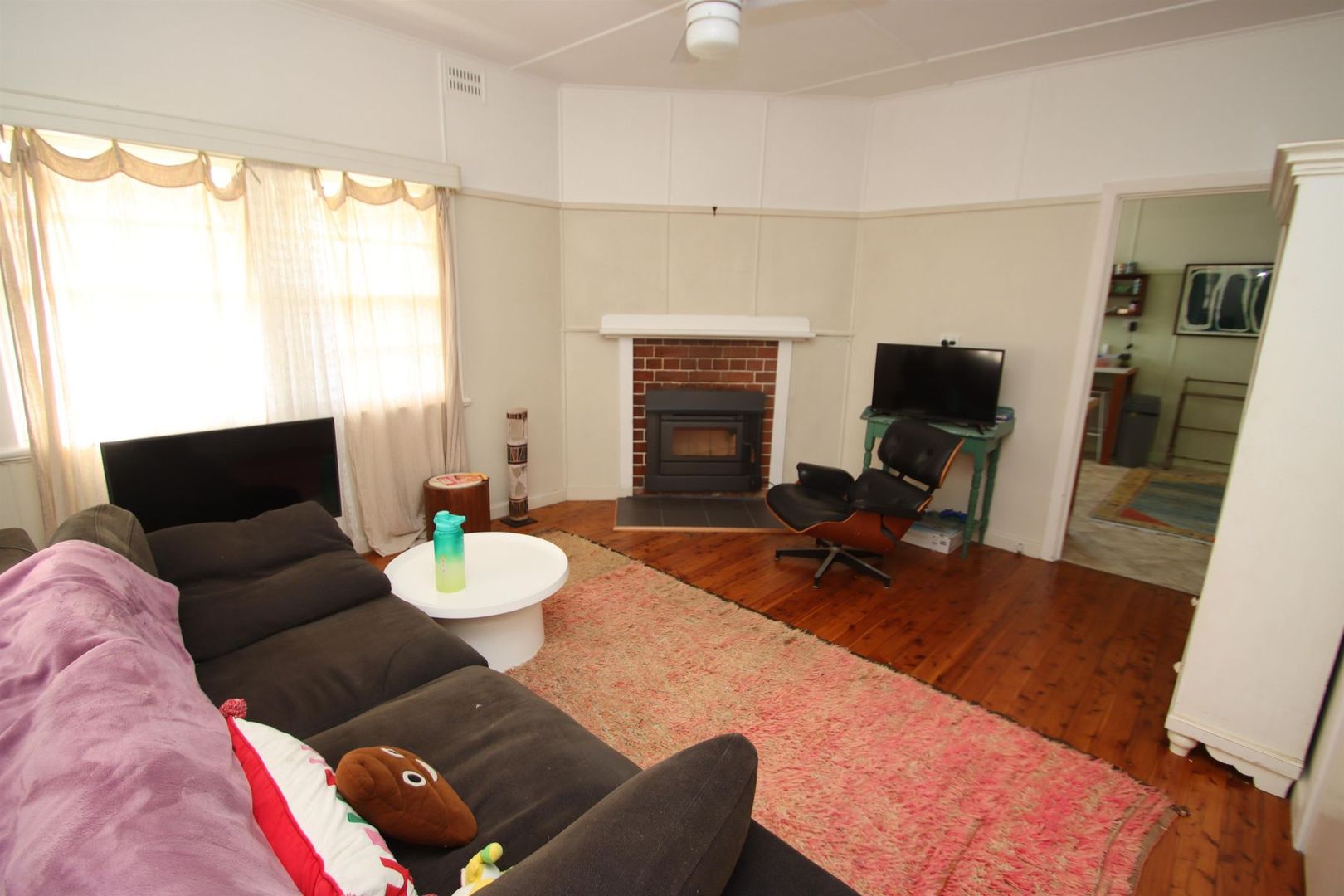 45 Wood Street, Tenterfield NSW 2372, Image 2