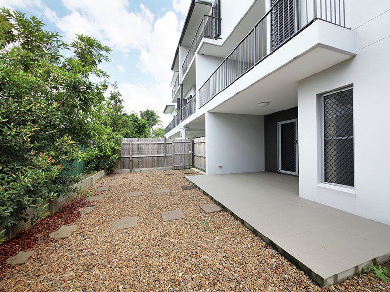 2/14 Battersby Street, Zillmere QLD 4034, Image 1